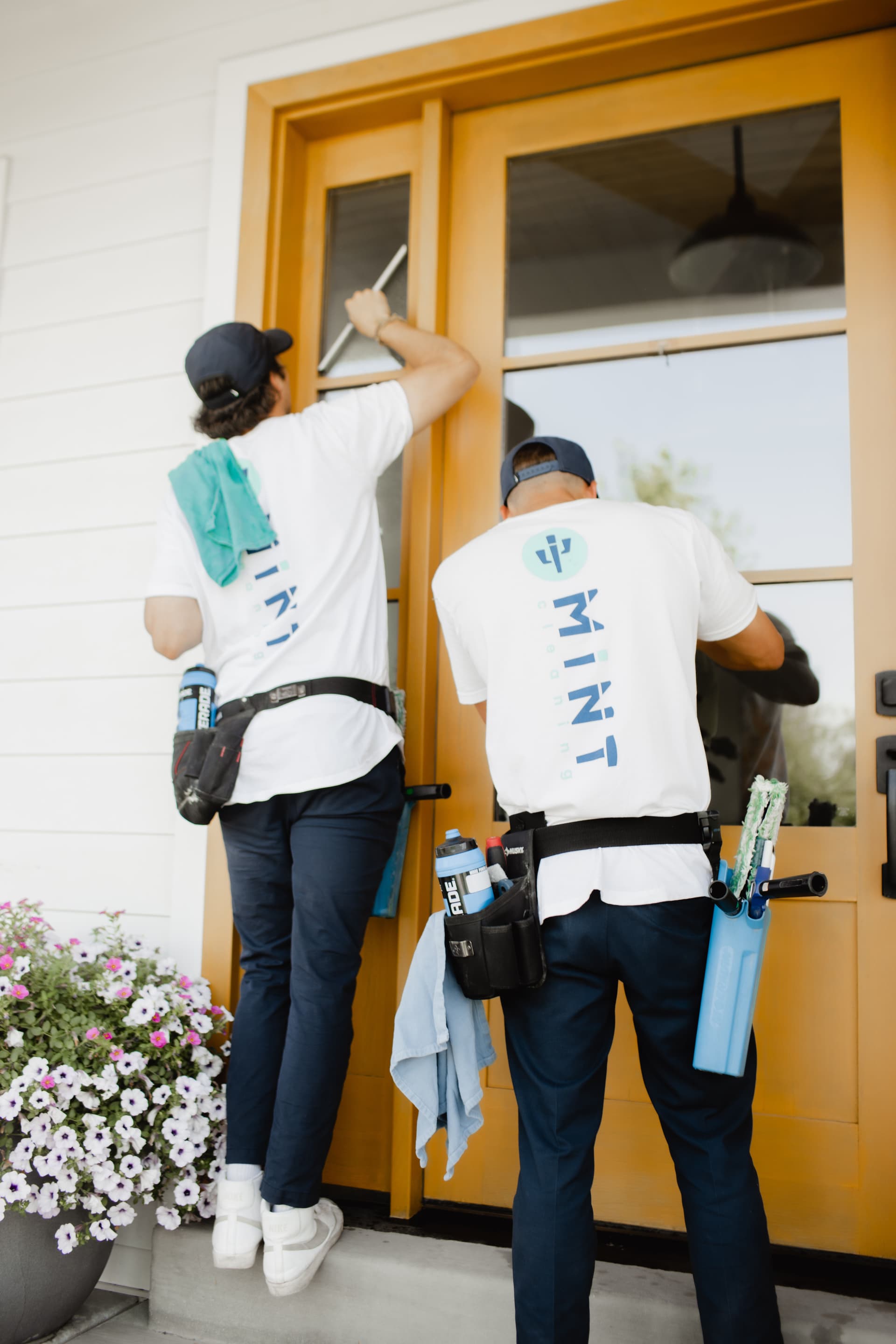 Blog post Professional Window Cleaning in Utah: Why Homeowners Trust Mint Window Cleaning image