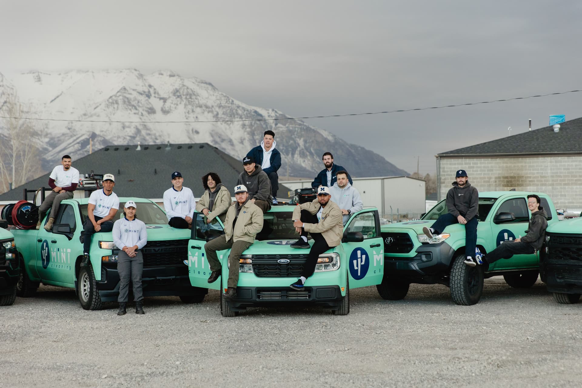 Blog post Window Cleaning Schedule: When’s the Best Time to Book in Las Vegas? image