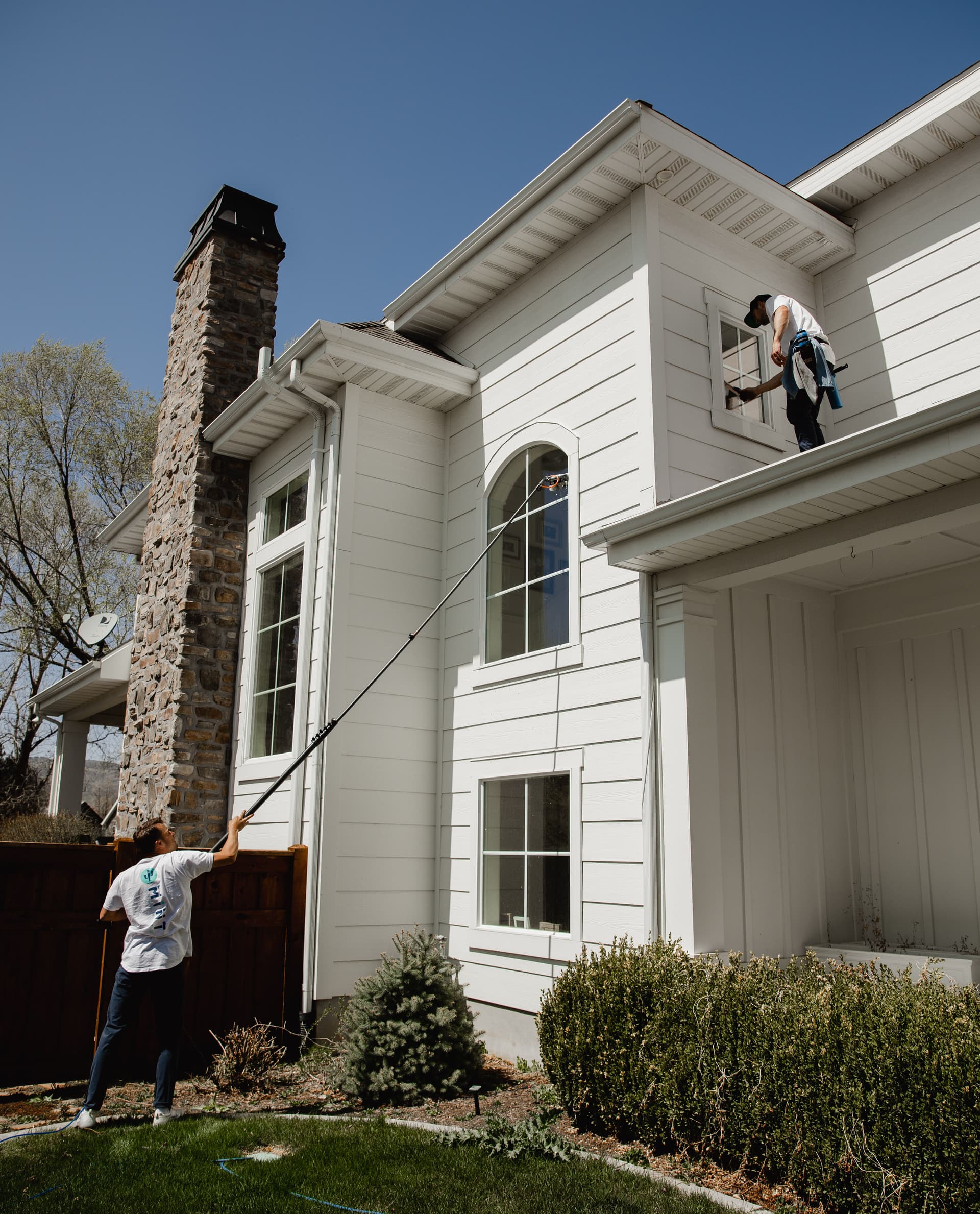 Blog post Top 7 Post-Holiday Window Cleaning Questions Every Las Vegas Homeowner Asks image