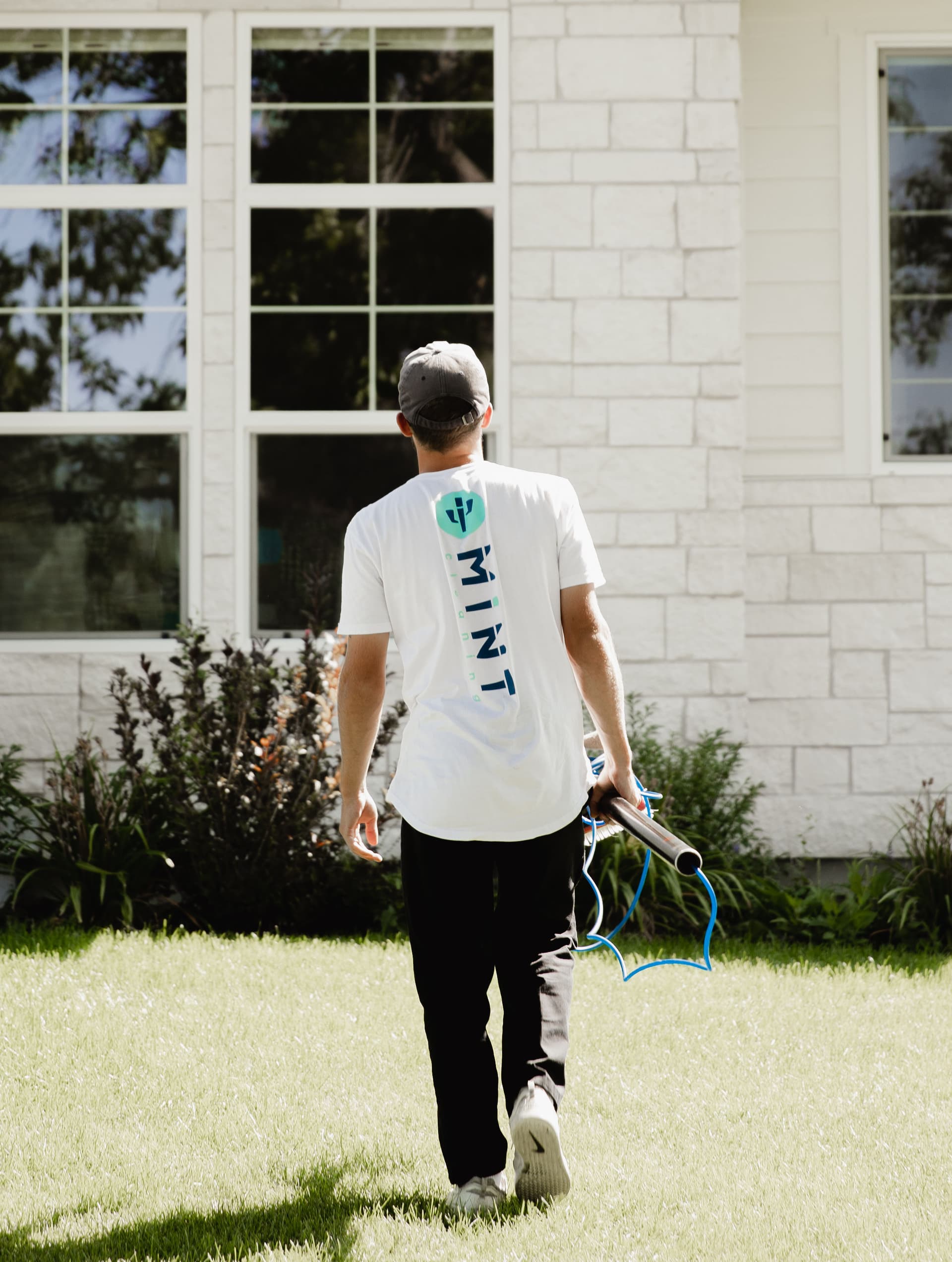 Blog post 5 Signs Your Windows Desperately Need Professional Cleaning (Don’t Ignore #3) image